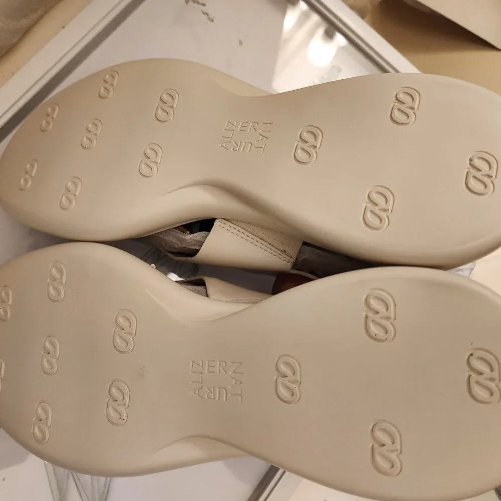 Naturalizer Warm White 